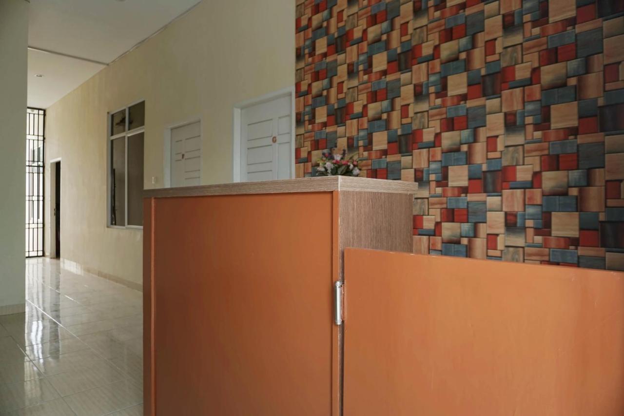 Oyo 1394 Rumaisa Homestay Syariah بيكانبارو المظهر الخارجي الصورة
