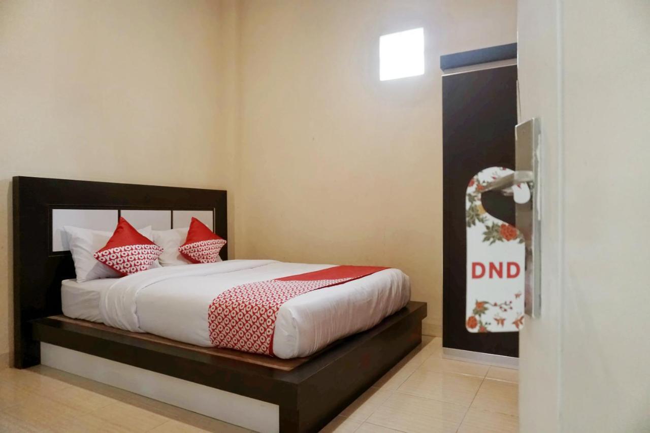 Oyo 1394 Rumaisa Homestay Syariah بيكانبارو المظهر الخارجي الصورة