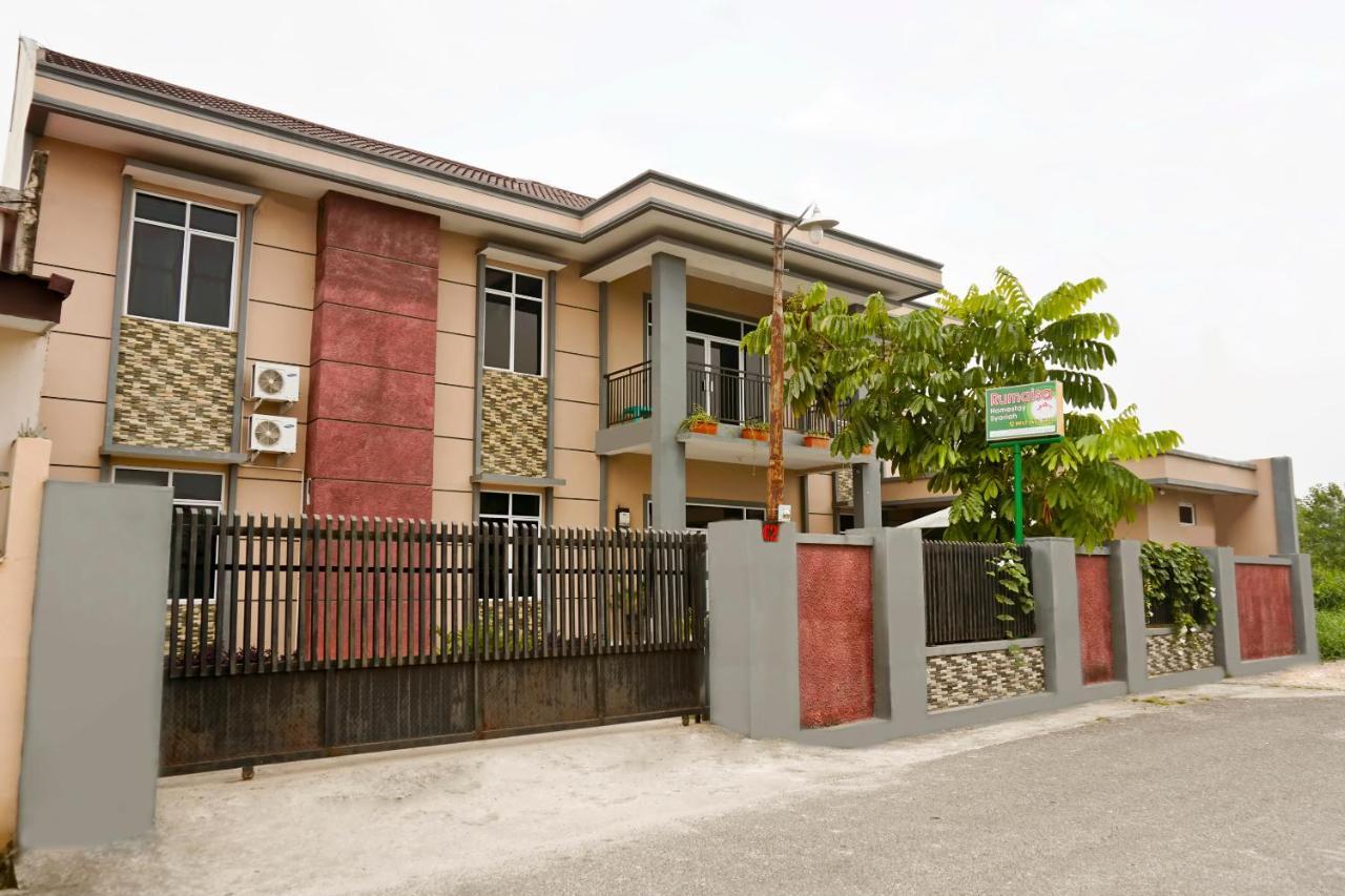 Oyo 1394 Rumaisa Homestay Syariah بيكانبارو المظهر الخارجي الصورة